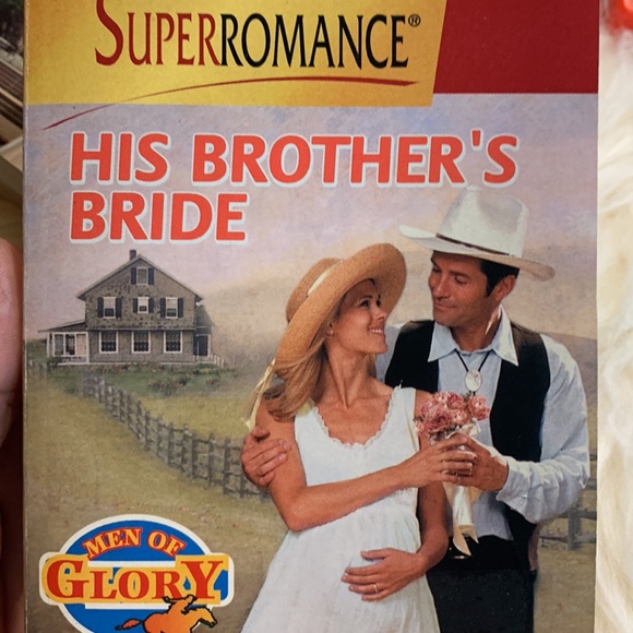 ⭐️2/$12⭐️set of 4 romance novels - Picture 8 of 9